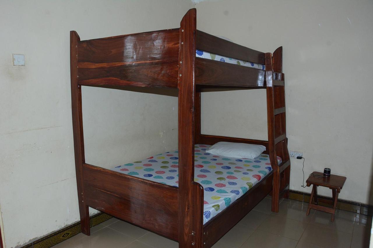 Jj & Je Family House Hostel Νταρ ες Σαλάμ Εξωτερικό φωτογραφία